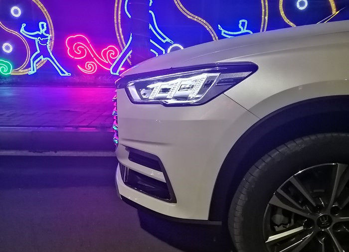 "中国灯厂"又出新作,比亚迪宋pro展示10万级别最强灯光秀