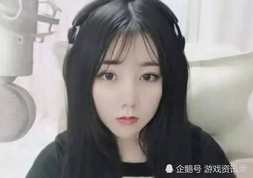 小团团深夜直播痛哭!水友这个要求太过分,网友