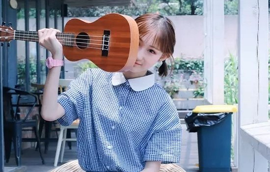 陈雪凝这句歌词火了 短短11个字 却成00后男生提分手的借口 腾讯新闻