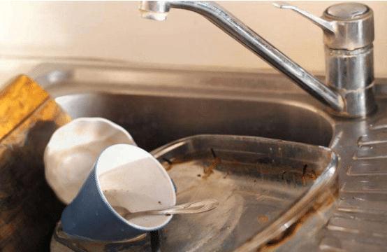 严选好物 厨房水槽油污太难清洁 还不是没用对方法