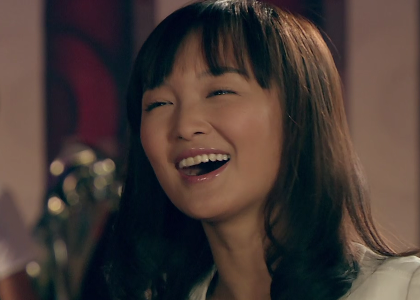 还记得爱情公寓里的"瑶瑶"吗?曾经嫌她眼小,如今美得像仙女!