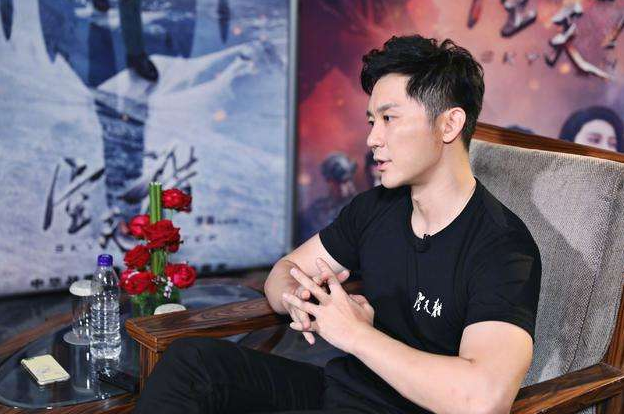 李姓氏中5位最帅的男明星:李现差点垫底,看到第一后,笑的肾疼