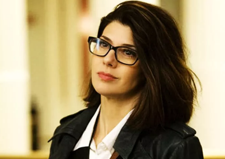 蜘蛛侠的梅姨怎么了?一会是老太太一会又是美女,真相其实很简单