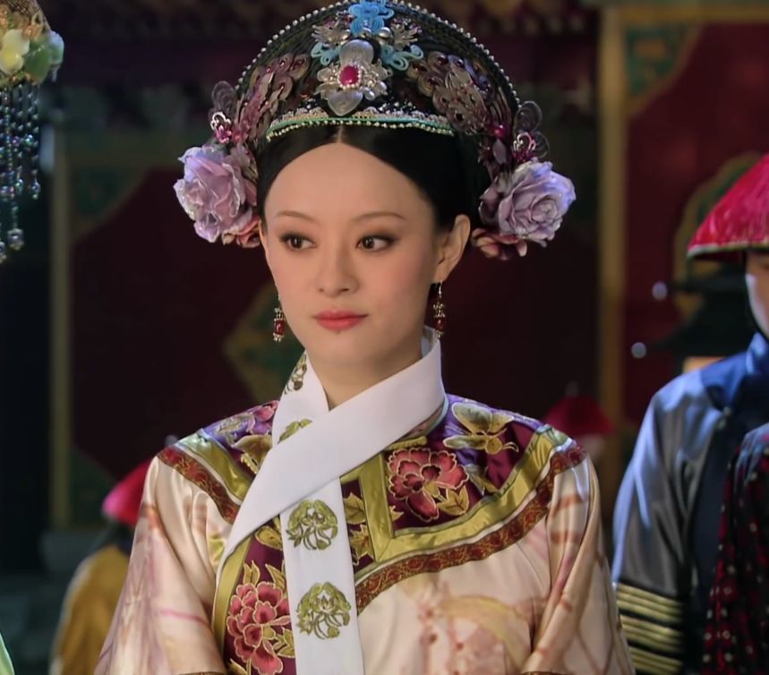 皇后齐妃多次陷害甄嬛,甄嬛为何还要关心三阿哥