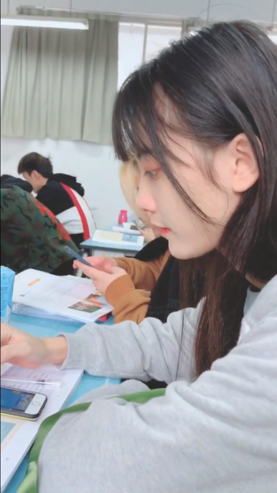 初中生在这4个时候被叫起来答题,纯属被利用了,悲哀且真实!