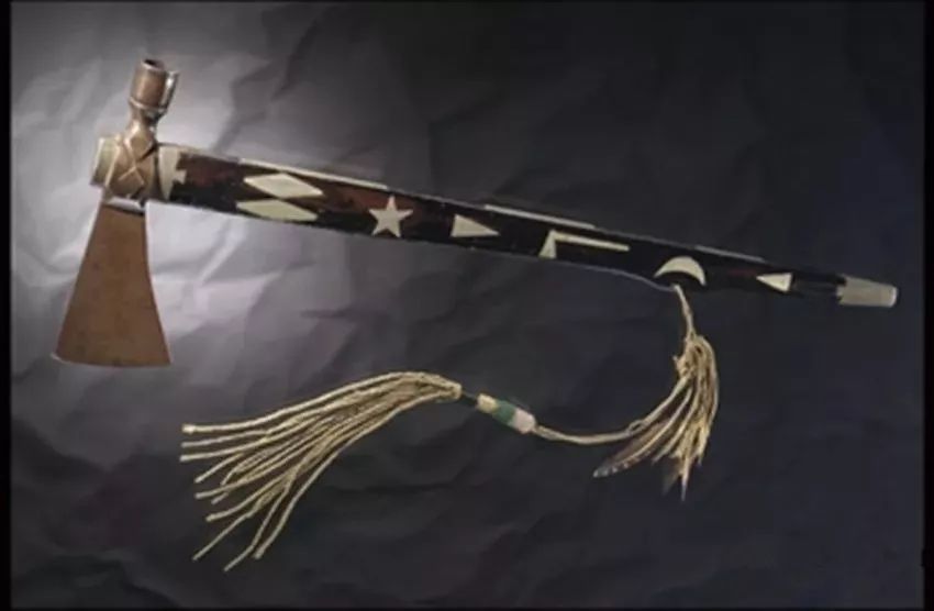 飞翔的猎鹰 印第安烟袋战斧