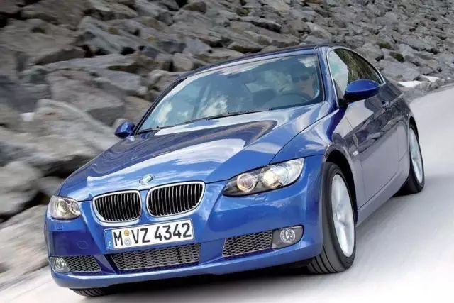 宝马335i coupe e92