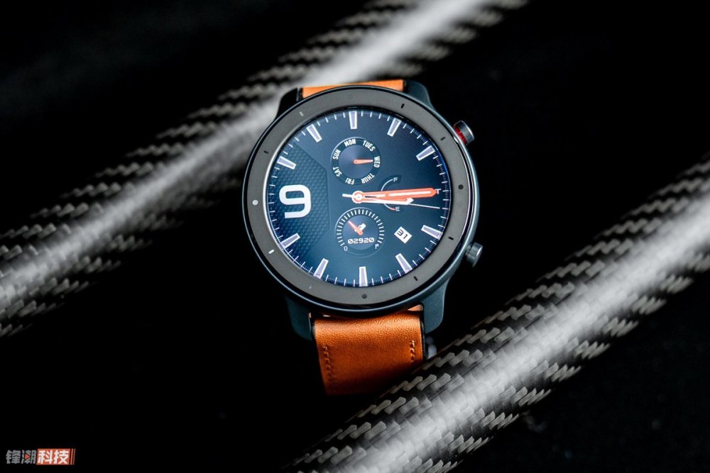 年轻人的第一款gtr:华米gtr智能手表评测