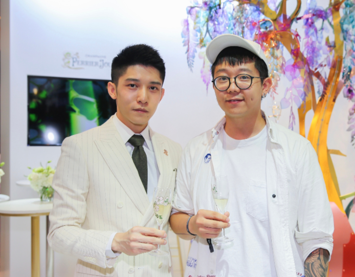 心动的信号收官,两对cp配对成功,他和第一季的向天歌见面了