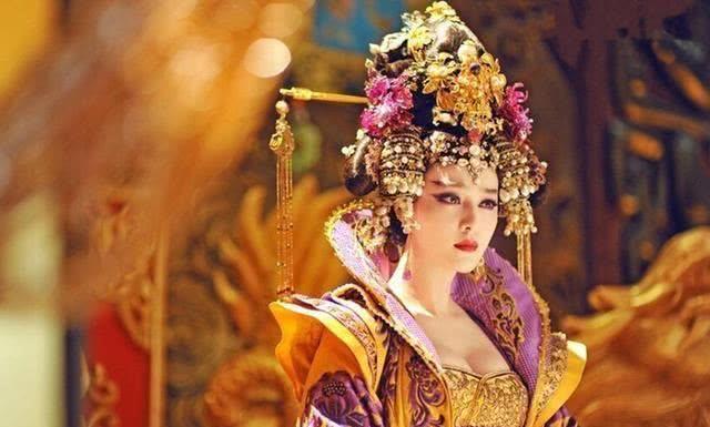 武则天要杀袁天罡,袁天罡为保命说8字,泄露天机,保住一命!