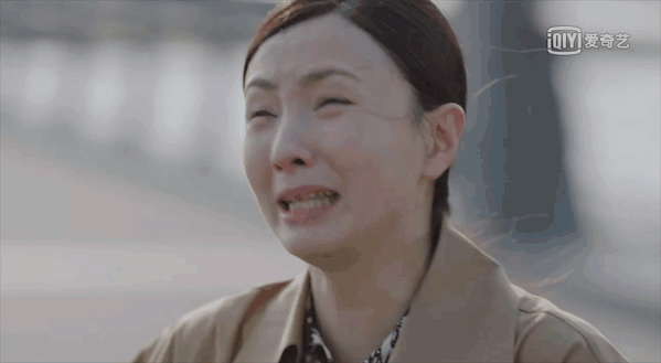 《奇葩说》谈为什么不能有灯牌里的妈妈:妈妈爱自己,才是一个家最大的
