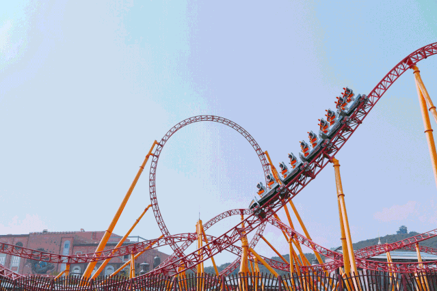 造价6亿的无锡双子塔法式酒店!使用期至年底!