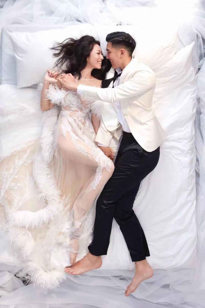 罗雯,毛加恩拍婚纱宠物也入镜超可爱!情侣拍婚纱自然美照不ng