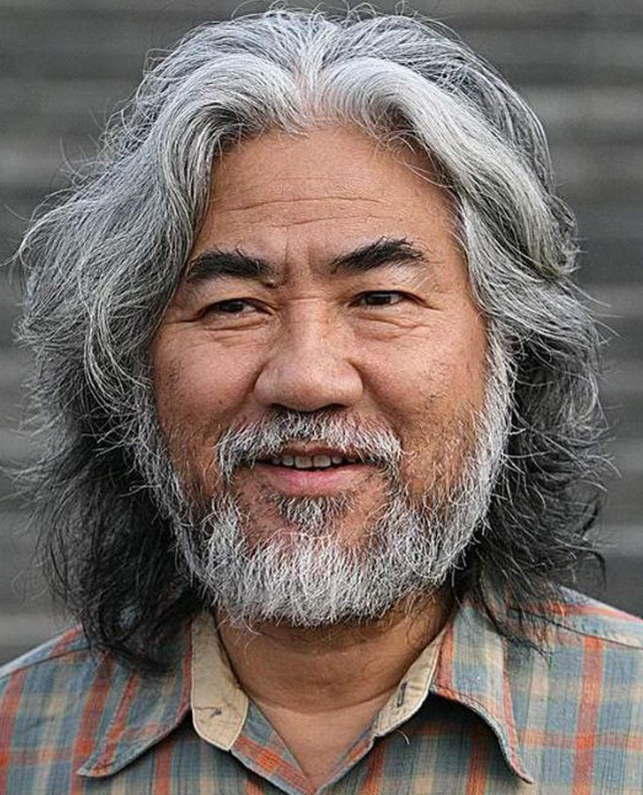 张伸很拼,他深刻明白自己的处境,所以他要比常人更刻苦,从而得到导演