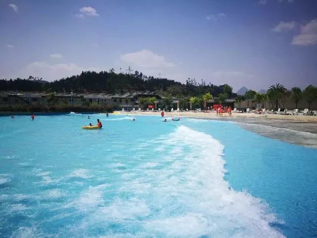 离兴义仅需1小时车程,戏水!冲浪!泡温泉 水上乐园嗨玩双门票只要26.