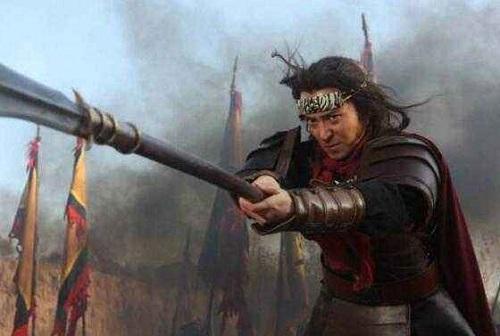 方杰等作战都十分勇猛,其中的南离大将军石宝更是一人斩杀了索超,燕顺