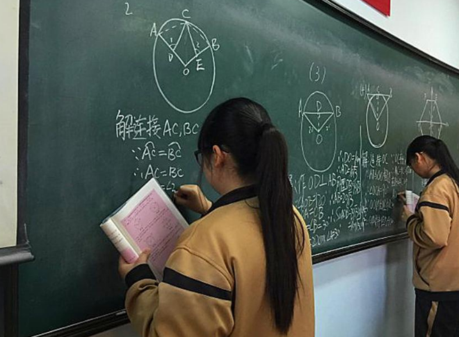 数学成绩好的学生,一般都有这3特征,学渣:向