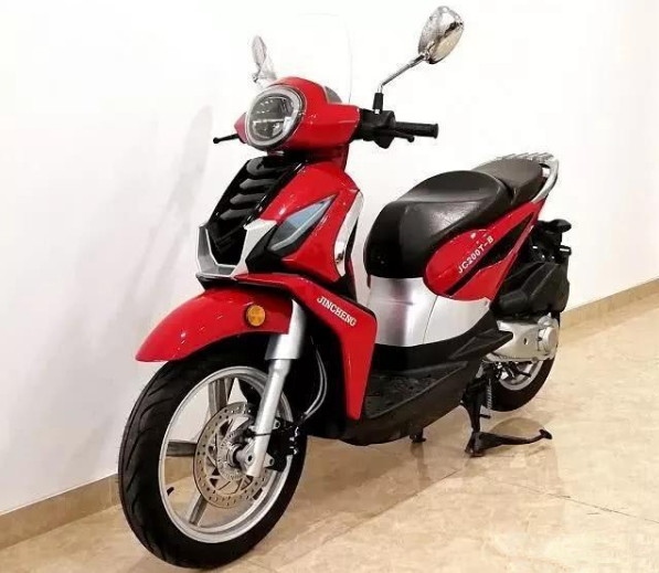 金城200运动踏板,14kw水冷16寸轮毂abs,摩旅新选择