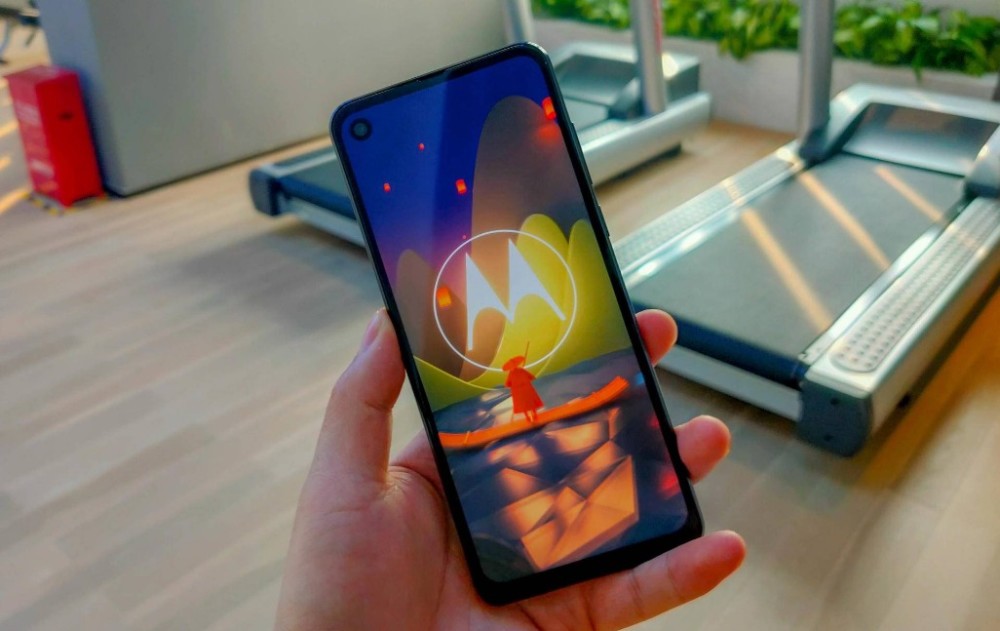 219带鱼屏加持的高富帅摩托罗拉p50体验