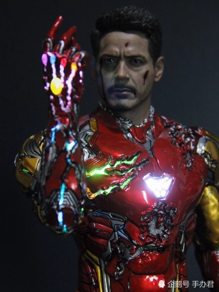 我是钢铁侠!漫威响指托尼斯塔克手办,炫酷光效