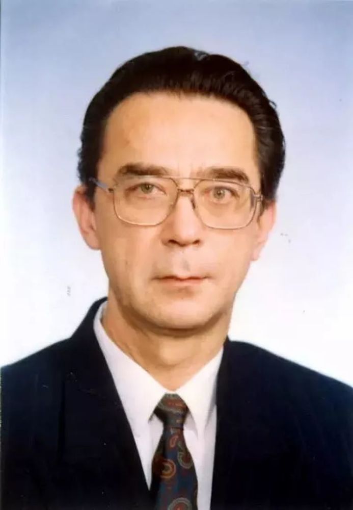 王院士是1937年生人,今年82岁,听说颜值高的人都不怕变老,果然没错.