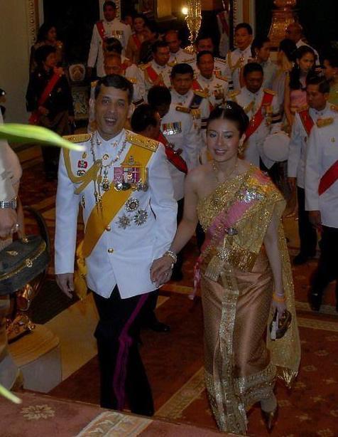 能艳丽也可清水芙蓉,泰王第三任妻子西拉米,论颜值还真没输过