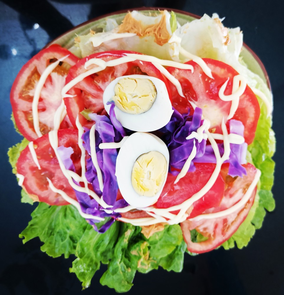 美味五彩沙拉自己做,简单快捷又健康,最主要还能减肥哦