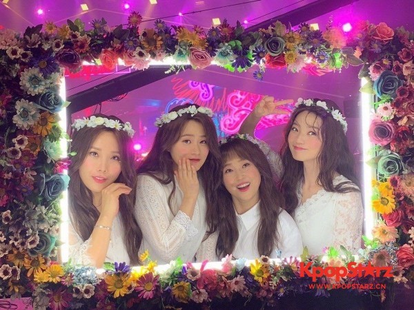 由宋恩伊,金申英,金英熙,申凤善,安英美,五位搞笑女艺人所组成的限定