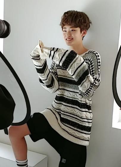 绝对励志,"秀韩"李宥珍瘦出尖下巴,大圆脸变得越来越帅气