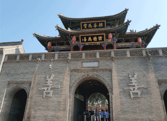 昔日辉煌成旧影 百年老宅话沧桑