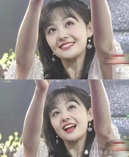 郑爽"羊毛卷"造型亮相,当看到全身后,粉丝全嗨了!