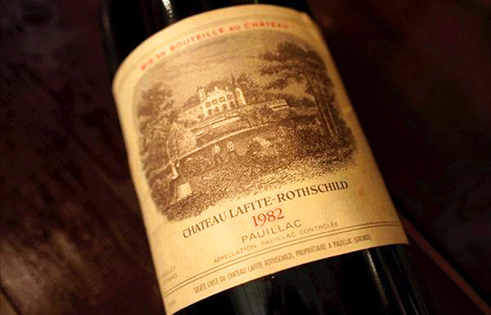 82年的拉菲只有24万瓶,为啥到现在还没卖完,难