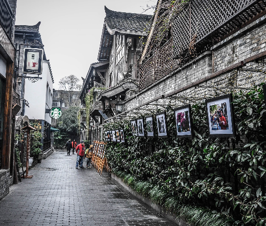 成都的寬窄巷子風景獨特美麗是值得一去的旅遊地點