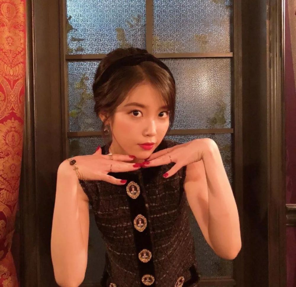 最全iu美甲合集开跑车喝香槟的社长竟然和我是同款美甲