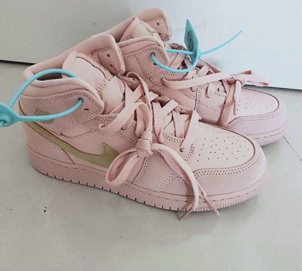 aj1珊瑚金,这真的是太适合女孩子了