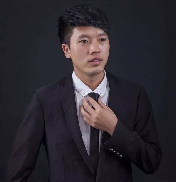 网络作家排行_文著协发布的排行榜显示,著作权使用费成作家排行榜重要标准!