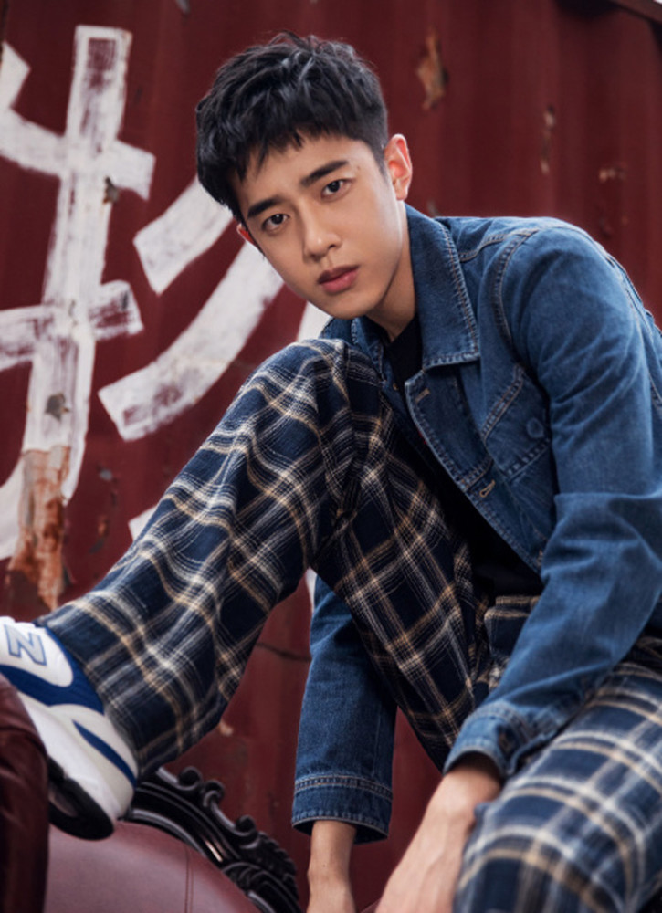 梁靖康帅气高清街拍美图诠释有态度的时尚精灵