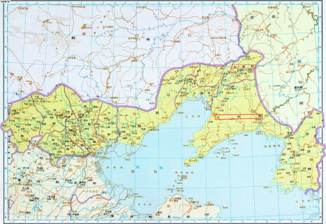 公孙度,字升济,辽东襄平人,后因其父"避吏",一家人遂逃亡到玄菟郡.