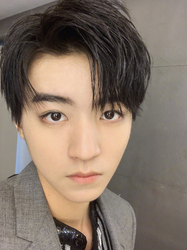 有种证件照叫王俊凯卸妆后真实颜值竟这样网友谁还敢粉