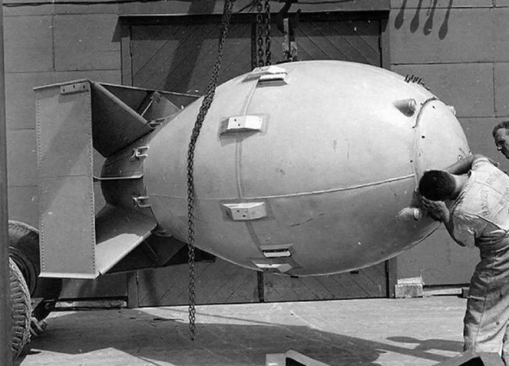 昔日第三核大国终于醒悟,向美索要3000亿美元,白宫:一分钱都别想