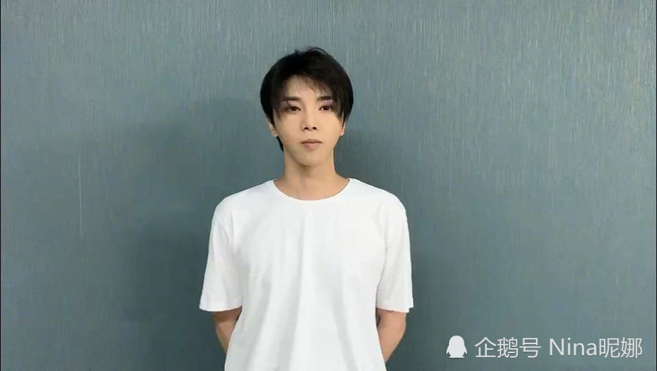 华晨宇真奢华 穿4100衬衫参加总决赛 看到29万西装我服了