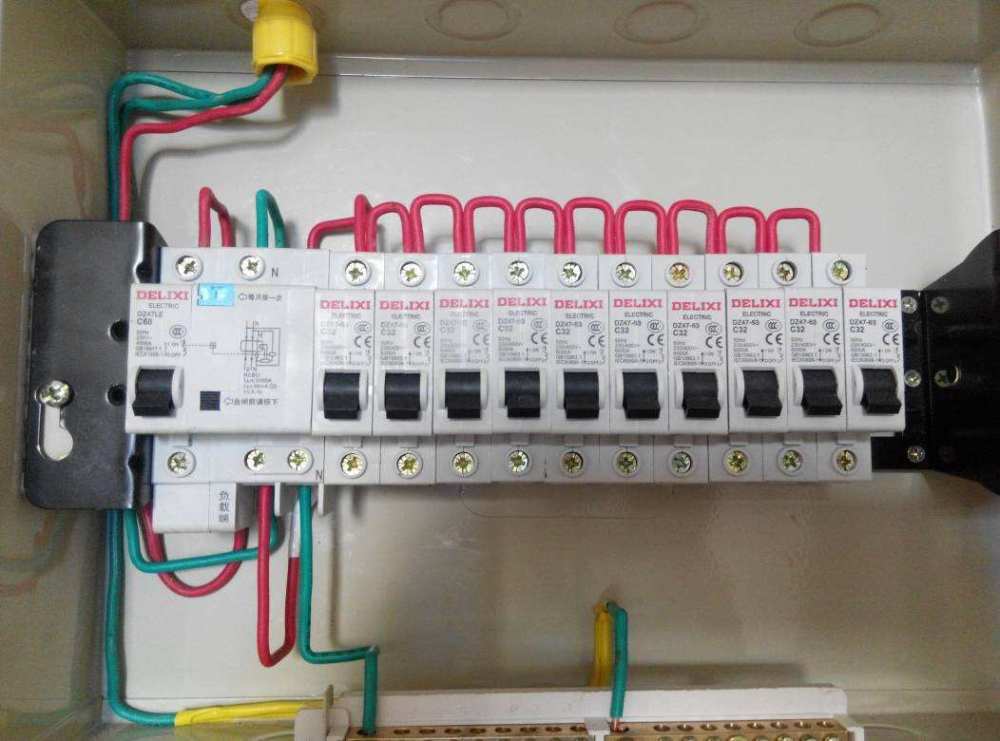 家用配電箱漏電開關做主開關時支路開關怎麼接線