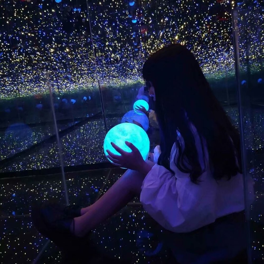 网易云热评:我对你的喜欢就这么多,你用冷淡磨