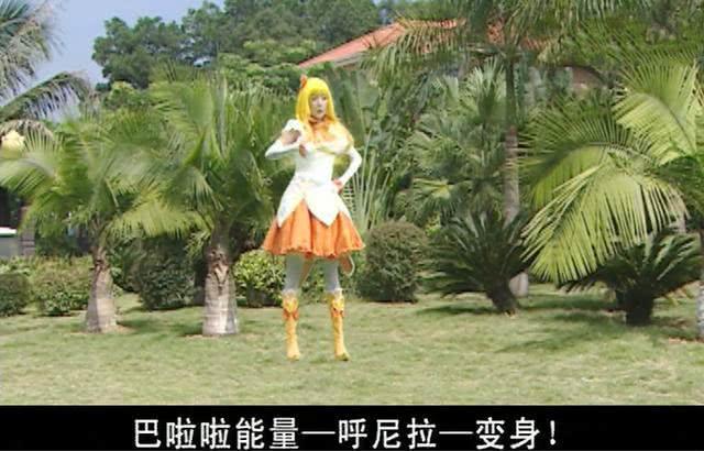 与隔空取物有异曲同工之妙,但是这句咒语并不好学,美琪美雪练习了很长