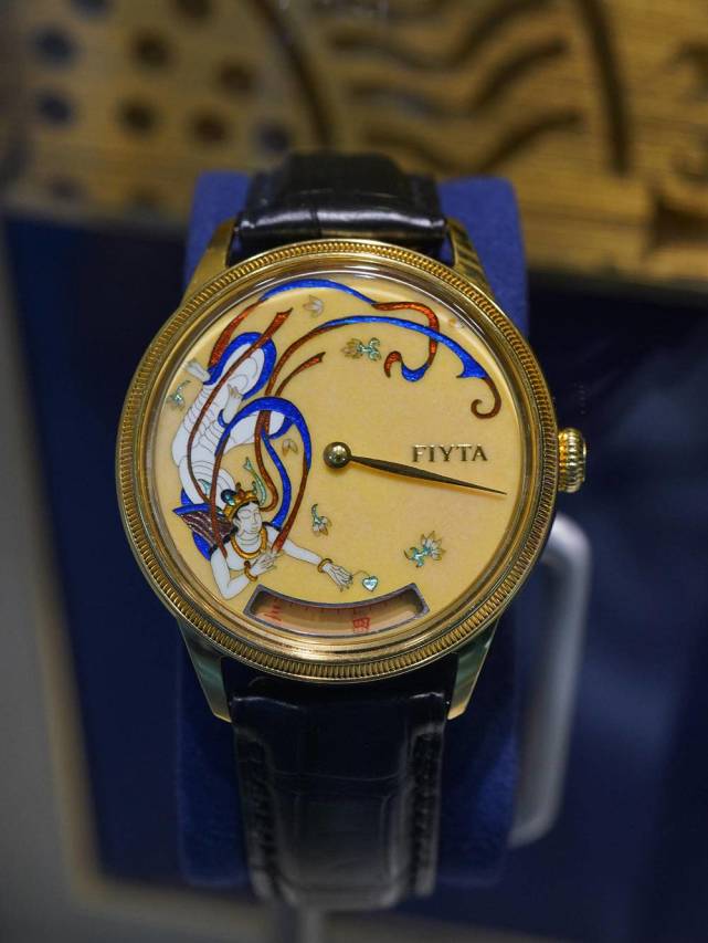 时尚70年 | "你的手表真好看!"这句话贯穿中国人的戴表史