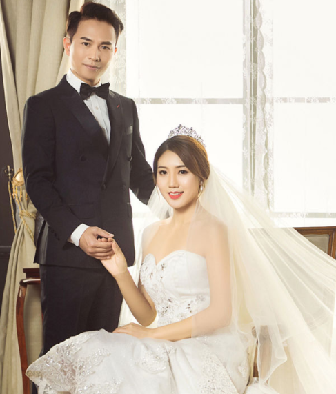 有种"花容月貌"叫欢子老婆,被藏了这么久终被发现:两人太登对