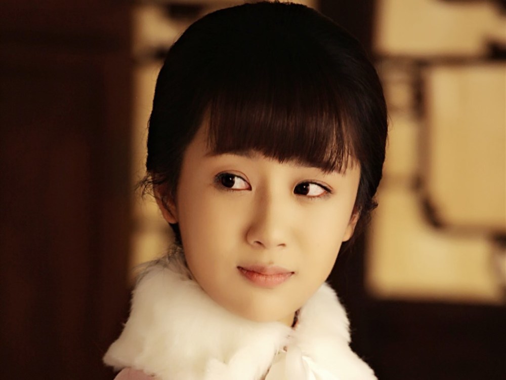 杨紫|从《家有儿女》到《青簪行》，杨紫终究沦为“流量”的牺牲品！