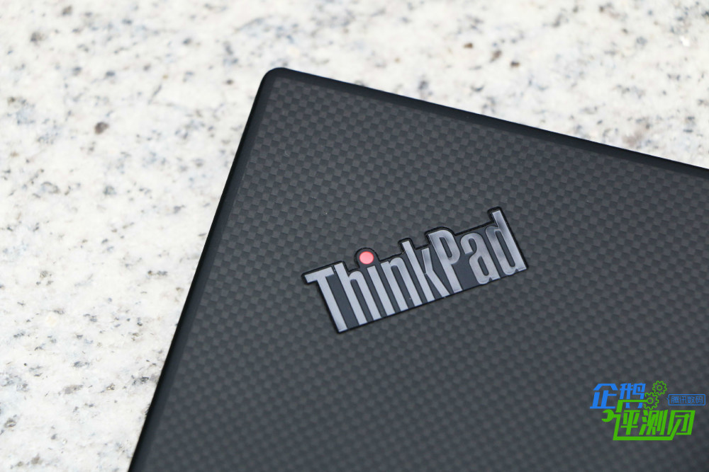 Thinkpad P1隐士19评测 更强更轻薄的工作利器