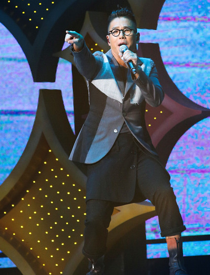 双12古惑仔齐聚福州 唱响岁月友情