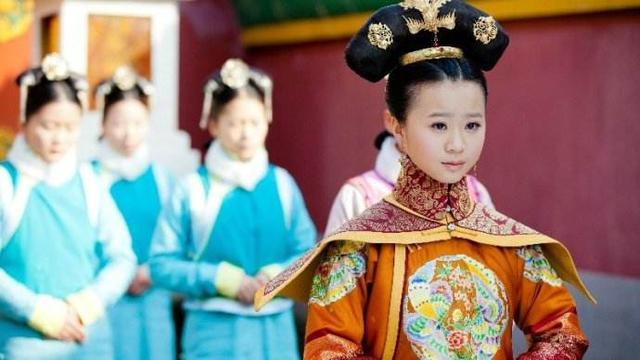 不过,和静公主的丈夫拉旺多尔济却受到了乾隆,嘉庆两代皇帝